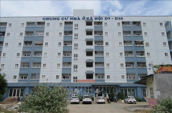 Có nhà rồi có được mua nhà ở xã hội hay không?