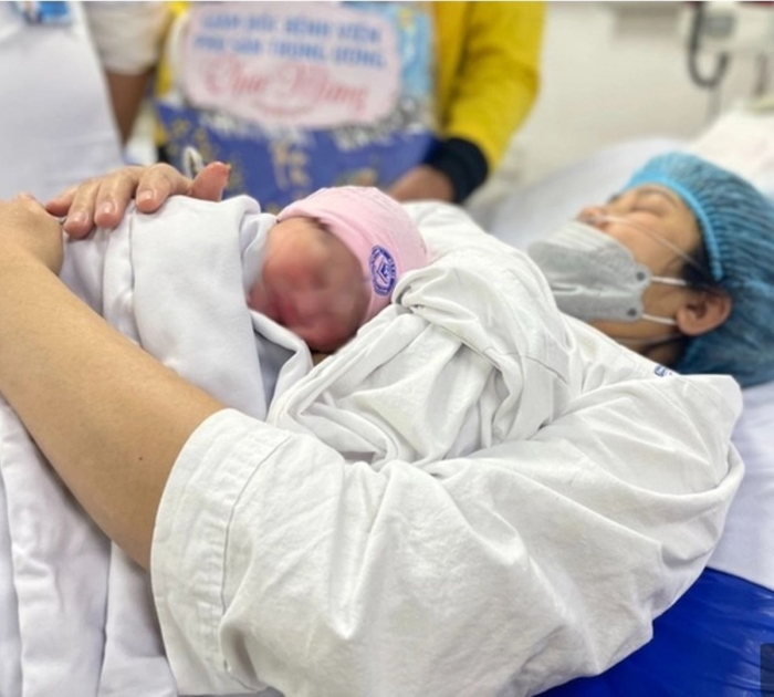 Tăng thời gian nghỉ thai sản, người có con thứ hai được được ưu tiên mua nhà