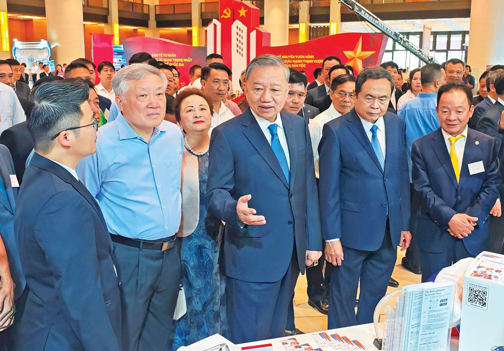 Tứ trụ Việt Nam nhiệm kỳ mới - Cập nhật danh sách và vai trò 2026